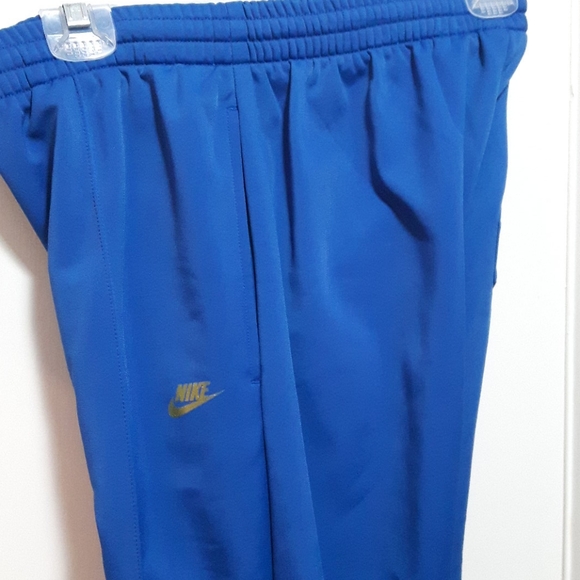 🛍️ Nike track pants - Picture 2 of 6